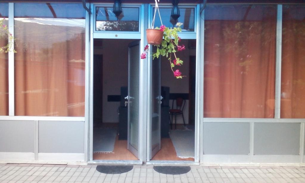Motel Le Village Skopje Zewnętrze zdjęcie